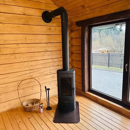 Friends House - ізки 33 Landhuis Nizhniy Studenyy