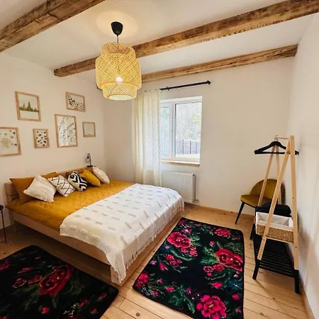 Friends House - ізки 33 Lantställe *
